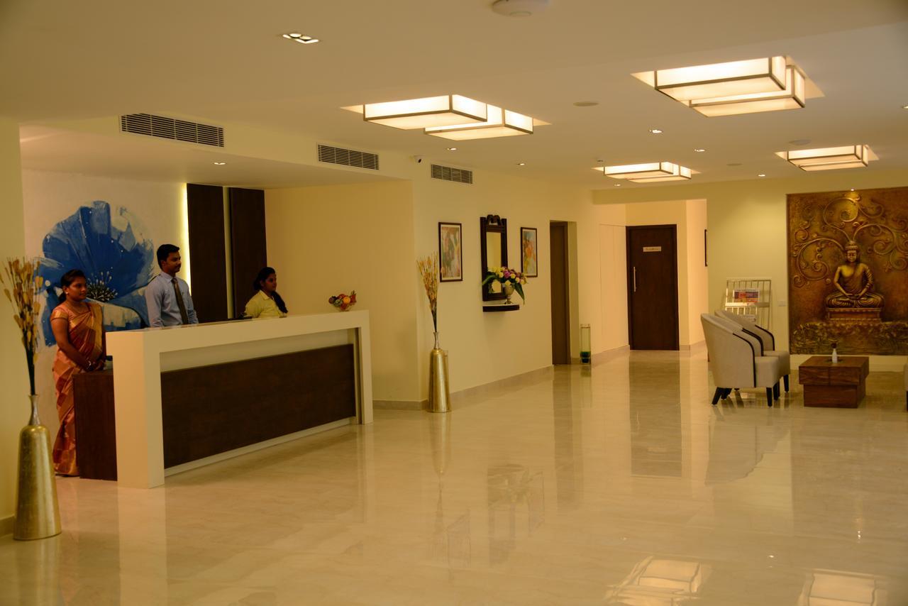 Hotel Blu Iris Chennai Exterior foto