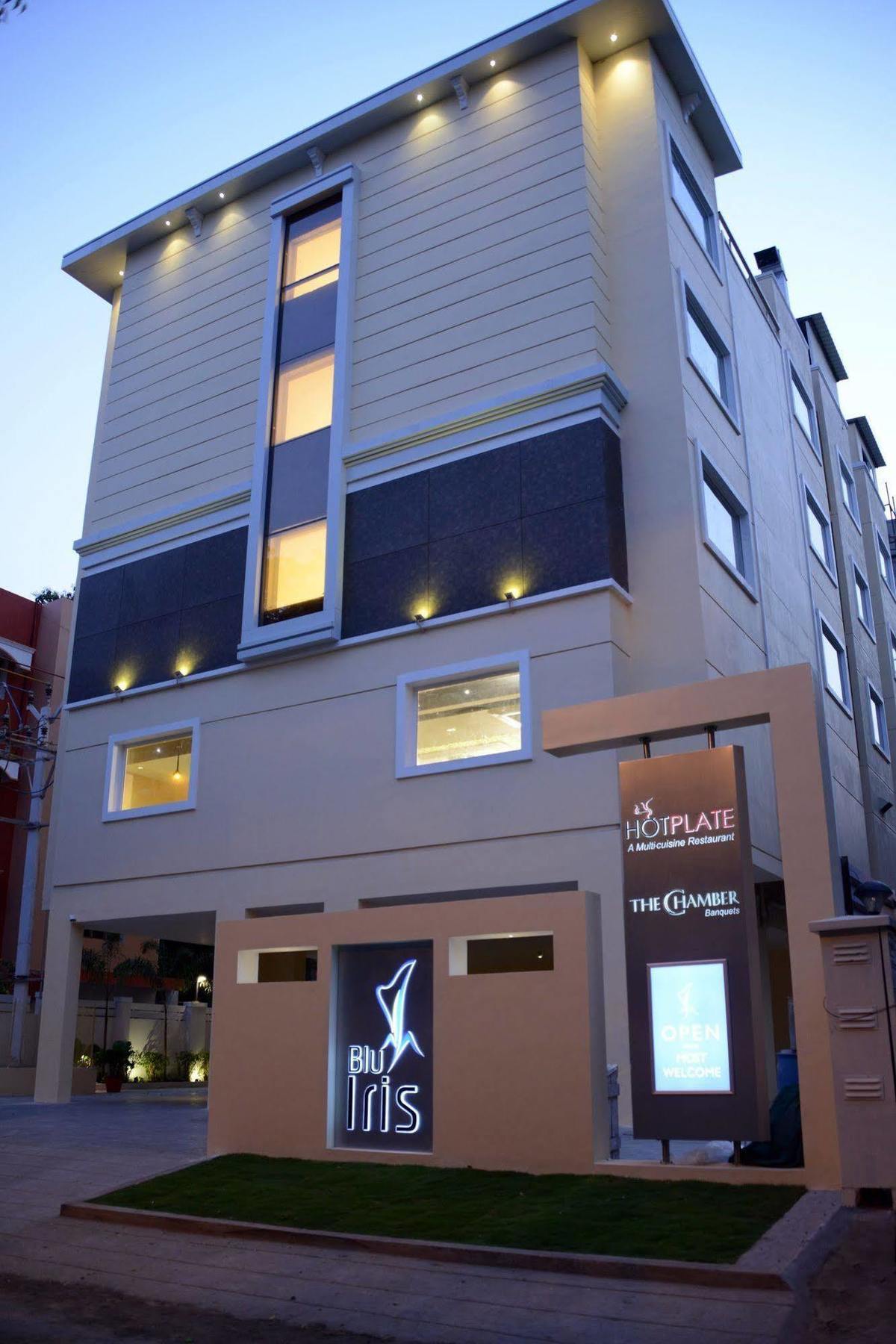 Hotel Blu Iris Chennai Exterior foto